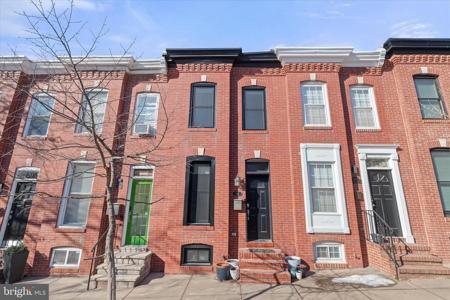 916 CLINTON STREET
