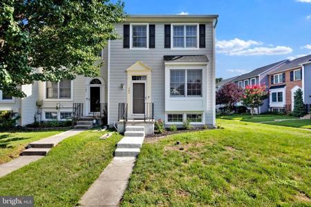 482 WATSON COURT