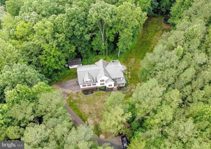 3235 SOUTHERN PINE LANE