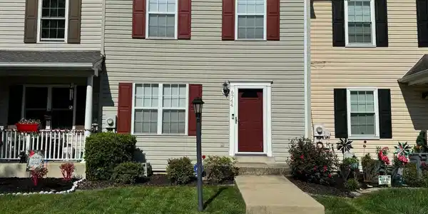 6744 PAULINE COURT