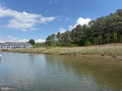 21190 GREEN LANE