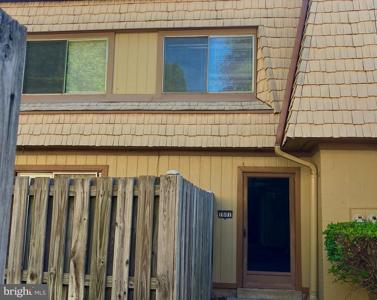 1601 MALIBU PLACE