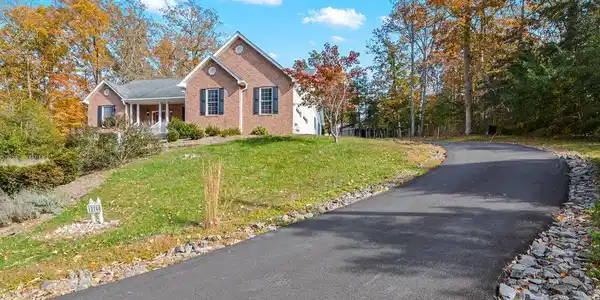 12740 GREAT LANE