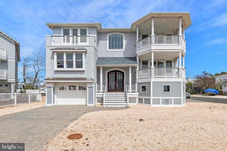 9 LANGE AVENUE