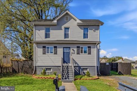 4704 CHARLESTON