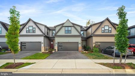 7195 WOLF TRAP COURT