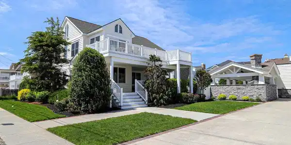 128 95TH STREET