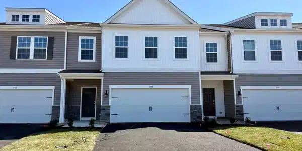 605 SCOTTY BOULEVARD