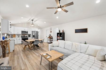 1274 HOLLY VISTA DRIVE