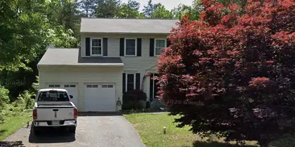 34 SUMMERWOOD DRIVE