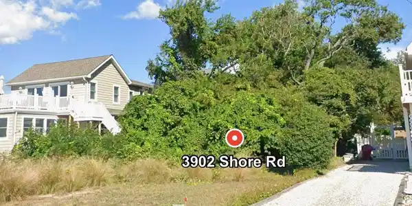 3902 SHORE DRIVE