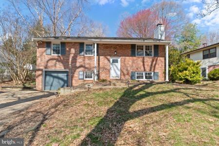 1244 RAMBLEWOOD DRIVE