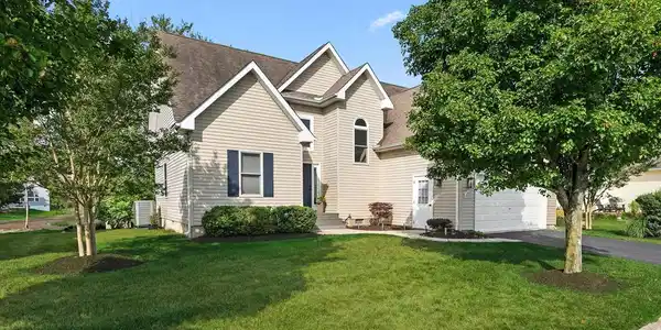 37116 PINEHURST COURT