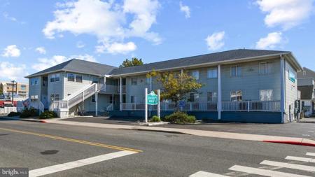 207 8TH STREET