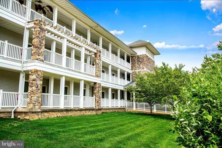 231 ROUNDHOUSE DRIVE
