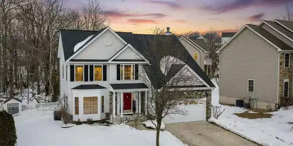 1005 NORWICH COURT