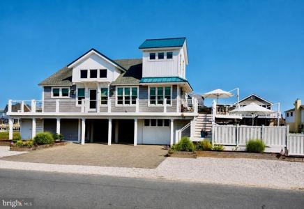 28 OYSTER BAY DRIVE