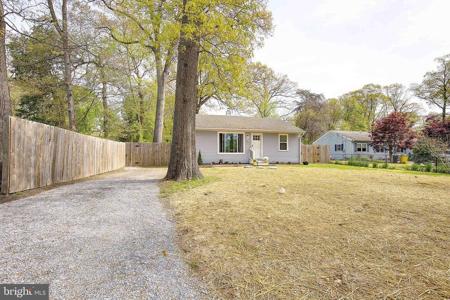 582 6TH STREET