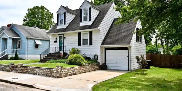 23 BEACH AVENUE