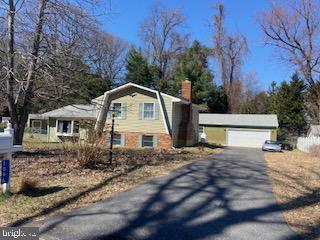 1096 LINDEN TREE DRIVE