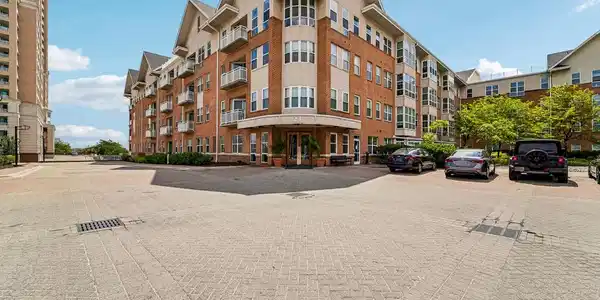23 PIERSIDE DRIVE
