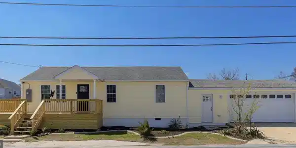 16 HUBBARD AVENUE