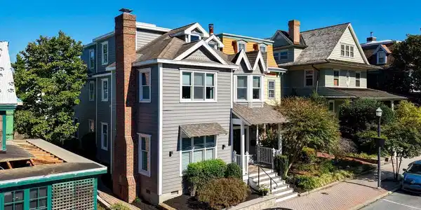 225 2ND STREET