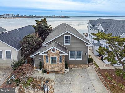 243 OCEAN DRIVE
