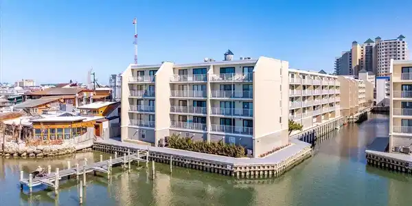 4711 COASTAL HIGHWAY