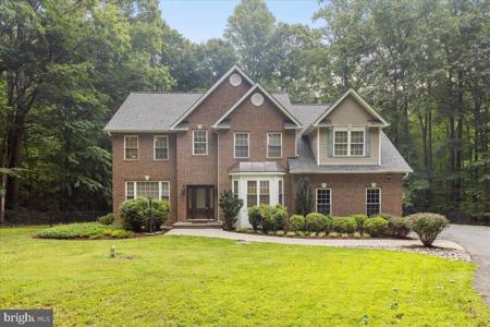 1830 FENWICKE COURT