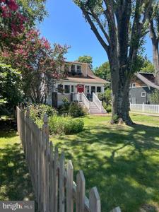 1115 TYLER AVENUE