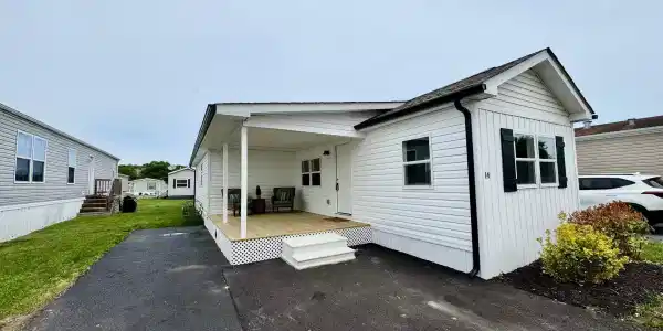 14 COLONIAL LANE