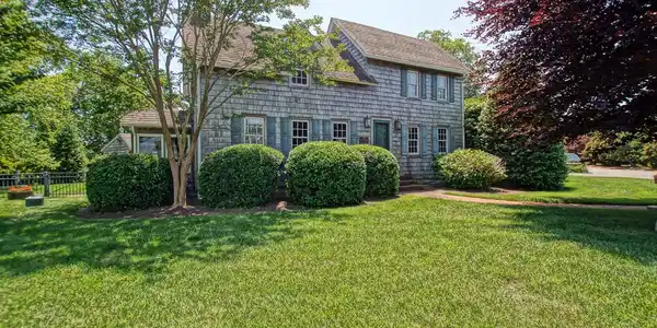 300 GILLS NECK ROAD