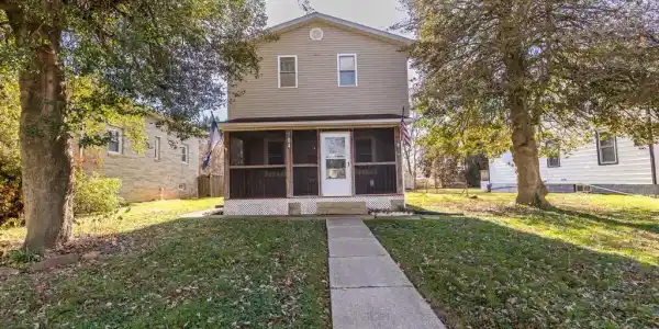704 LEWIS STREET
