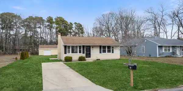 42 SHELLBAY AVENUE