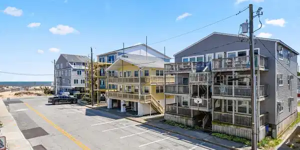 9 79TH STREET