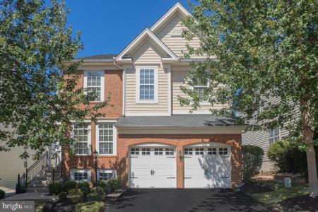 16862 REEF KNOT WAY