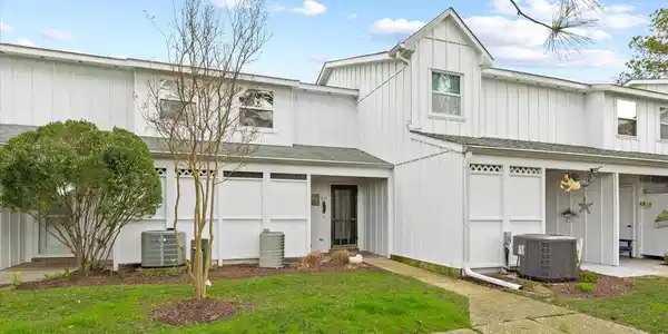 38256 HUMMINGBIRD LANE
