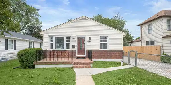 405 AUDREY AVENUE