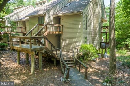 54 VILLA RIDGE DRIVE
