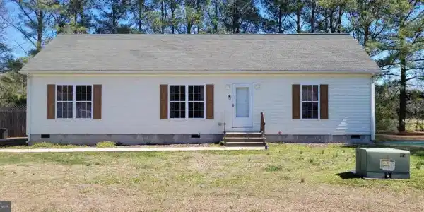 3701 LAUREN COURT