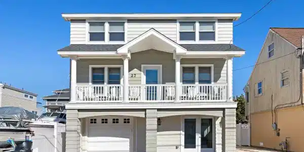 27 CAROLINA AVENUE