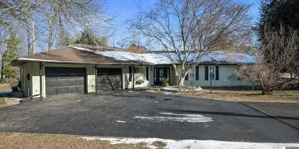 1393 PERSIMMON TREE LANE