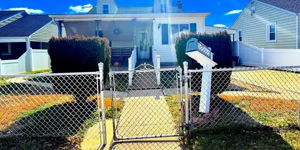 310 PINEWOOD ROAD