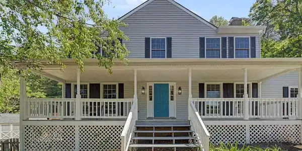32 ESTATE ROW