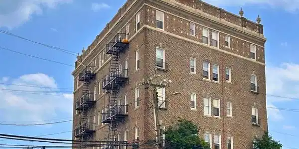 2 HARTFORD AVENUE