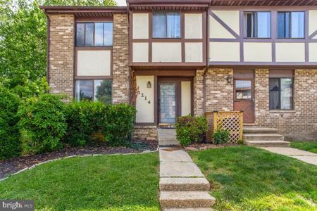 1214 HEARTWOOD COURT