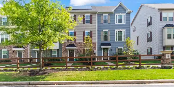 44 CEDAR HILL BOULEVARD