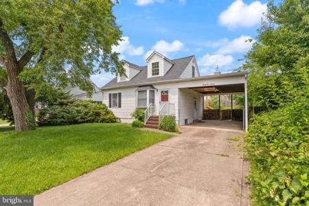2216 GAYLAWN DRIVE