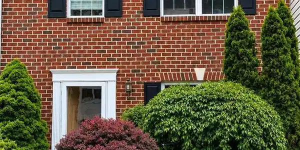 616 BELLERIVE COURT